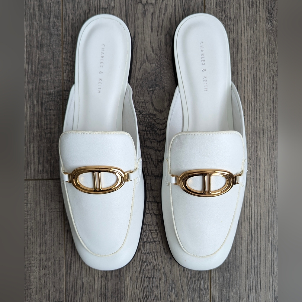Charles & Keith Mules